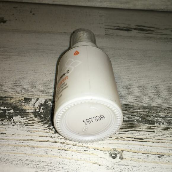 Serious Skincare Serious-C Vitamin C Power Enzymatic Facial Serum 1oz NEW SEALED - Picture 3 of 4